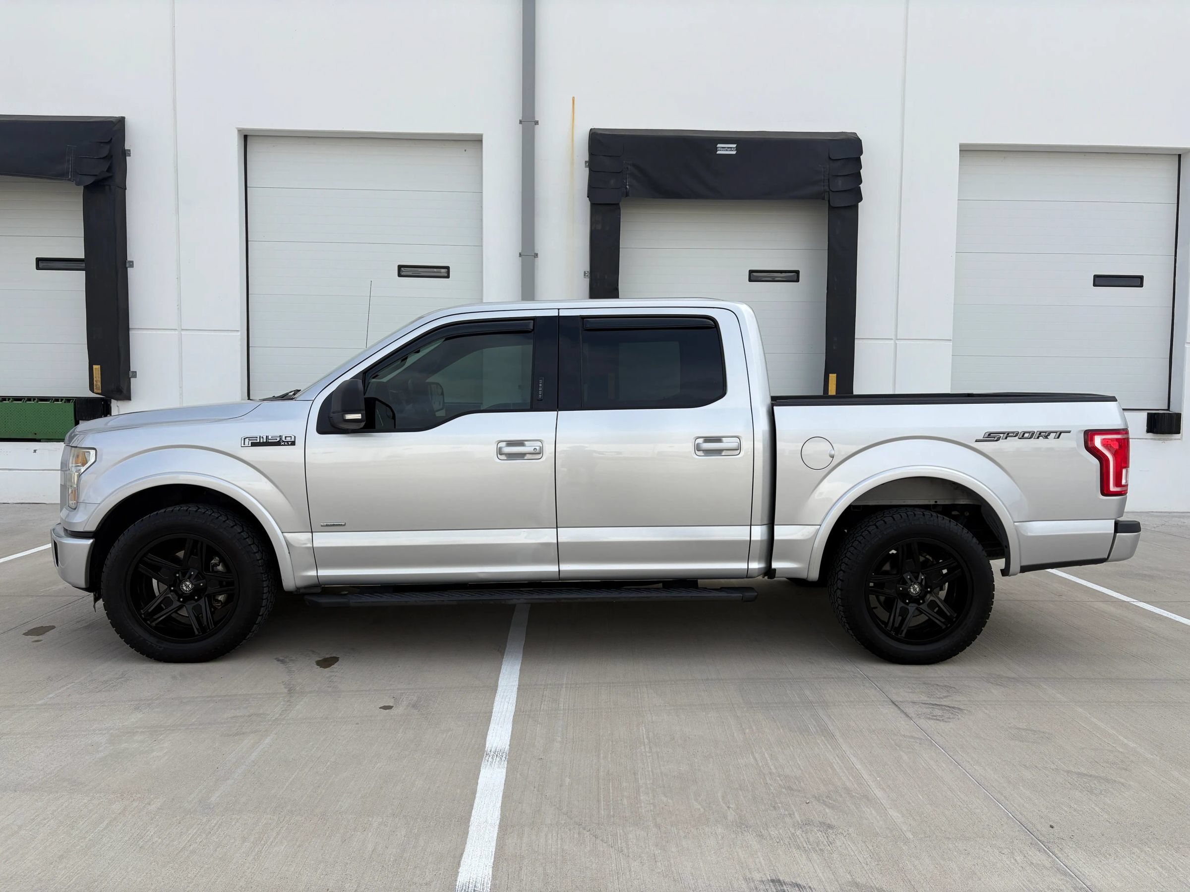Used 2015 Ford F150 XLT w/ Equipment Group 302A Luxury RWD image 6