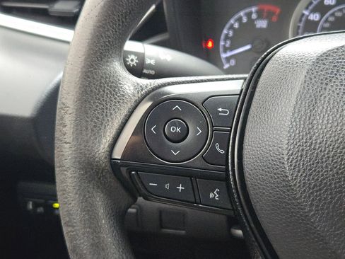 Used 2021 Toyota Corolla LE image 23