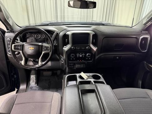 Used 2022 Chevrolet Silverado 2500 LT w/ Convenience Package AWD/4WD image 11