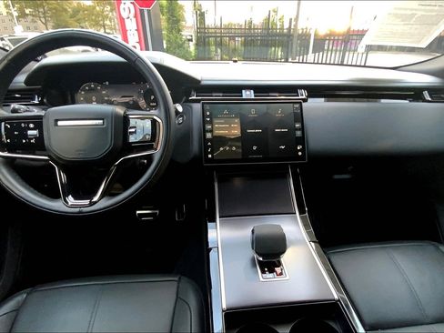 Used 2026 Land Rover Range Rover Velar Dynamic SE image 15