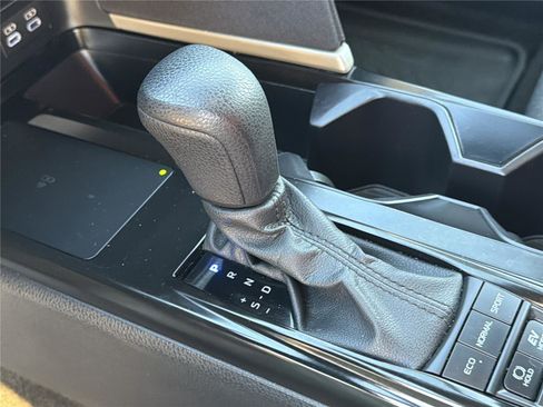 Used 2025 Toyota Camry LE image 30