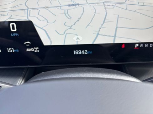 Used 2025 Chevrolet Equinox LT image 40