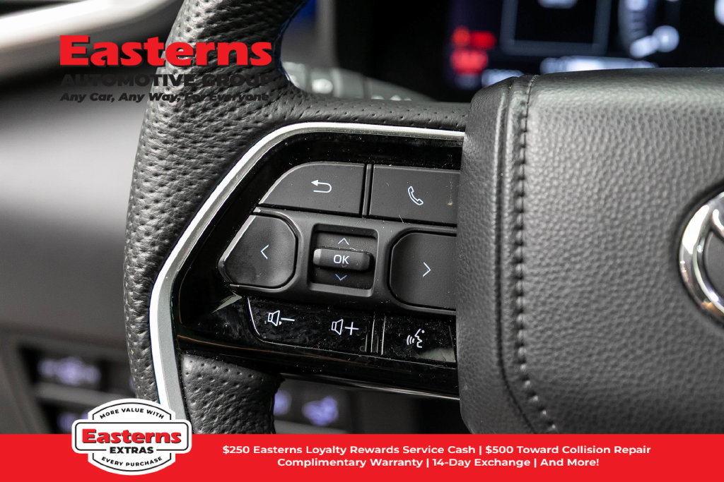 Used 2023 Toyota Tundra Platinum AWD/4WD image 17