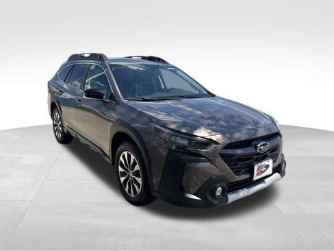 Used 2024 Subaru Outback Limited AWD/4WD image 3