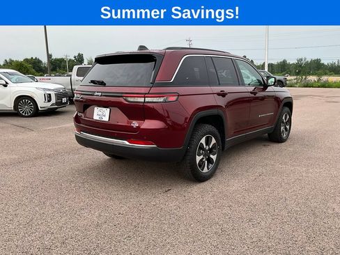 Used 2024 Jeep Grand Cherokee Limited 4xe AWD/4WD image 7