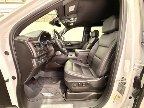 Used 2023 Chevrolet Suburban LT w/ Max Trailering Package AWD/4WD image 17