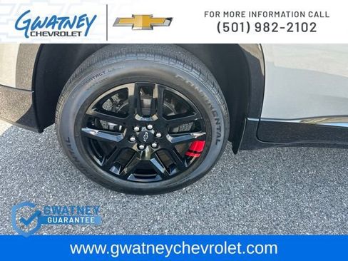 Used 2023 Chevrolet Traverse Premier w/ Redline Edition FWD image 11