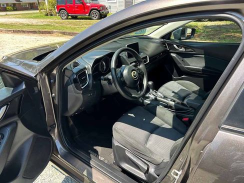Used 2015 MAZDA MAZDA3 i Sport FWD image 8