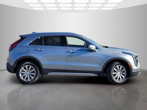Used 2023 Cadillac XT4 Premium Luxury AWD/4WD image 3