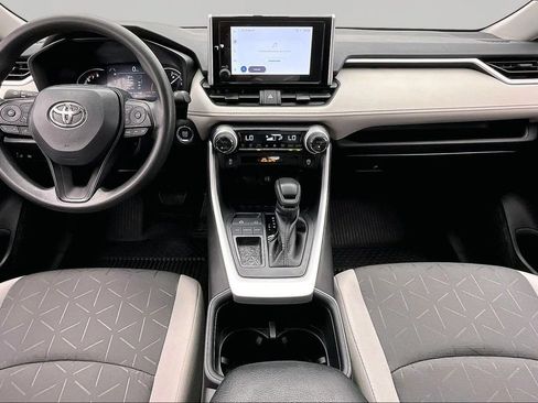 Used 2025 Toyota RAV4 XLE w/ Convenience Package FWD image 16