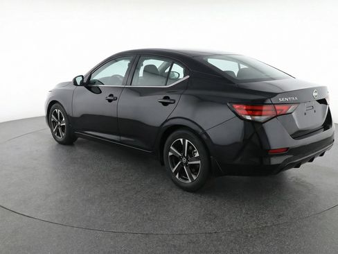 Used 2025 Nissan Sentra SV image 6