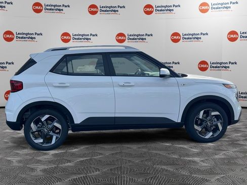 New 2026 Hyundai Venue SEL image 8
