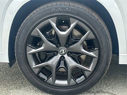 Used 2026 Lexus TX 500h AWD w/ Technology Package image 35