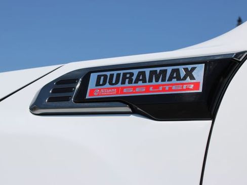 Used 2025 GMC Sierra 2500 AT4 w/ AT4 Premium Plus Package AWD/4WD image 17
