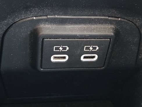 Used 2024 Toyota RAV4 LE AWD/4WD image 22