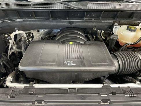 Used 2023 Chevrolet Silverado 1500 High Country w/ Technology Package AWD/4WD image 28