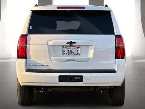 Used 2019 Chevrolet Suburban LT image 5