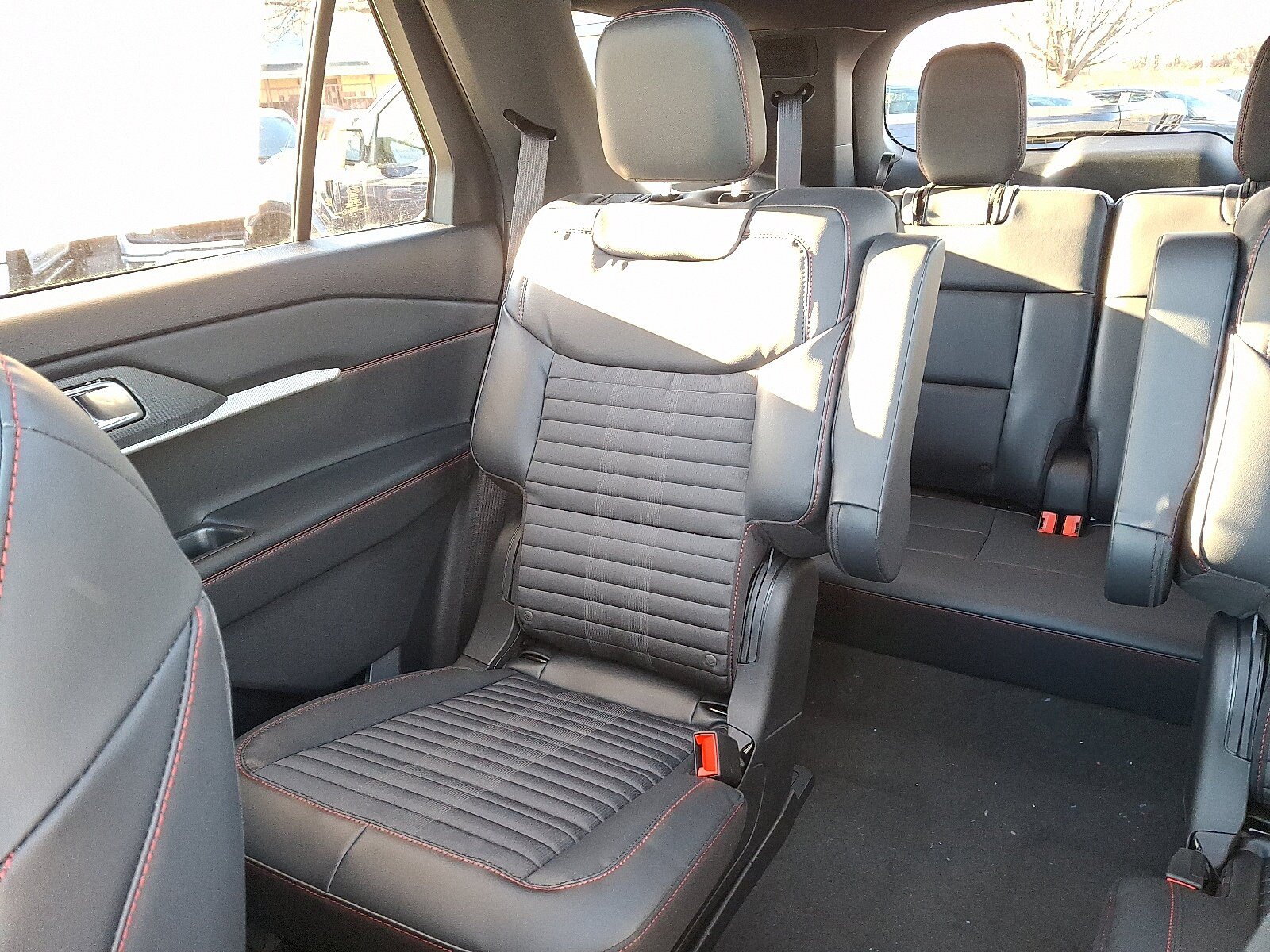 New 2026 Ford Explorer ST-Line AWD/4WD image 12