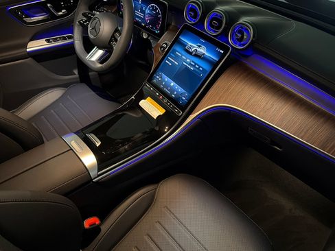 New 2026 Mercedes-Benz GLC 300 image 15