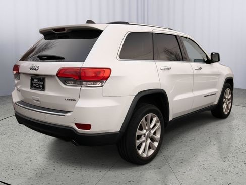Used 2017 Jeep Grand Cherokee Limited image 23