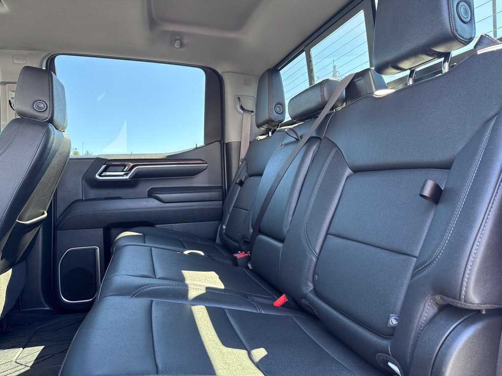Used 2024 Chevrolet Silverado 1500 RST w/ Redline Edition AWD/4WD image 21