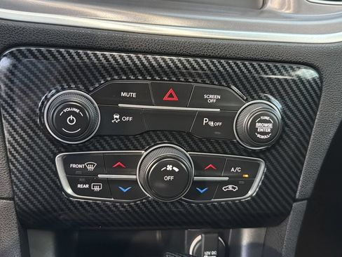 Used 2021 Dodge Charger SXT w/ Leather Interior Group RWD image 24