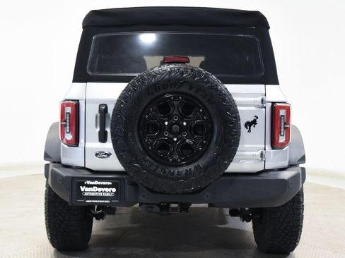 Used 2023 Ford Bronco Wildtrak AWD/4WD image 12