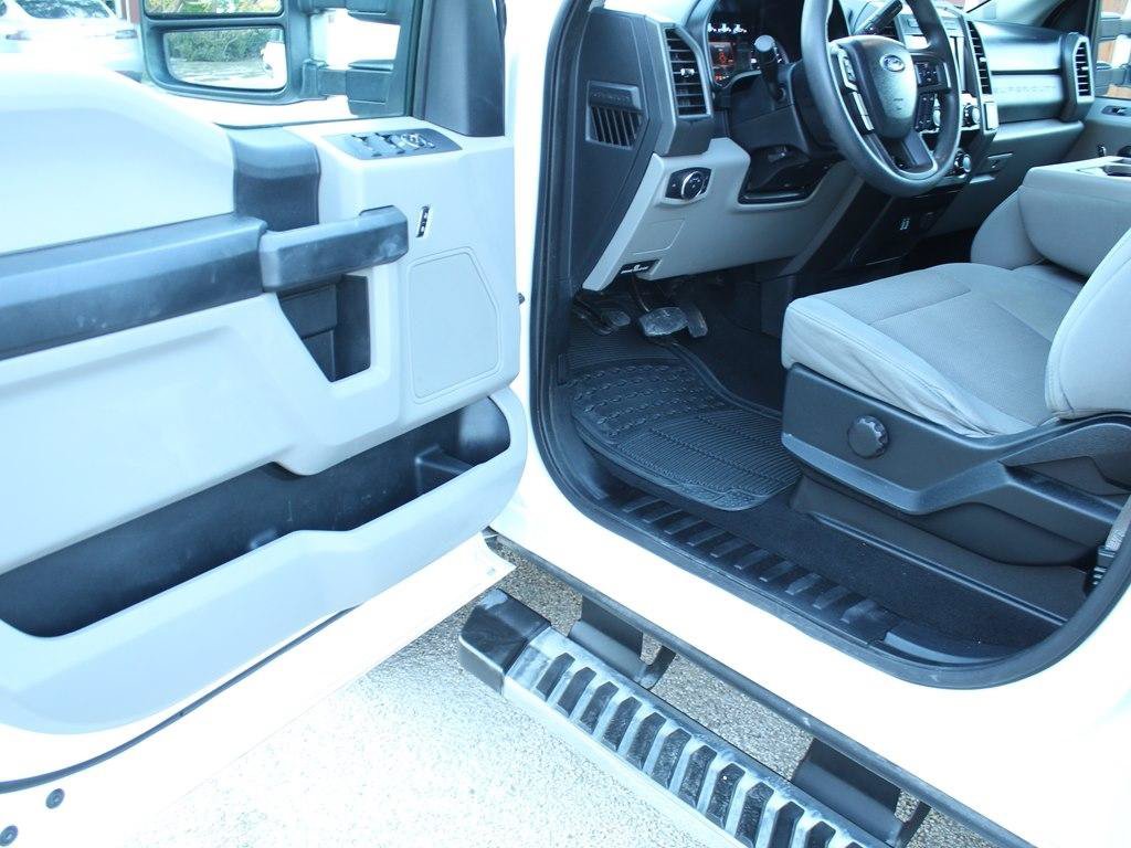 Used 2019 Ford F250 XL w/ STX Appearance Package AWD/4WD image 16