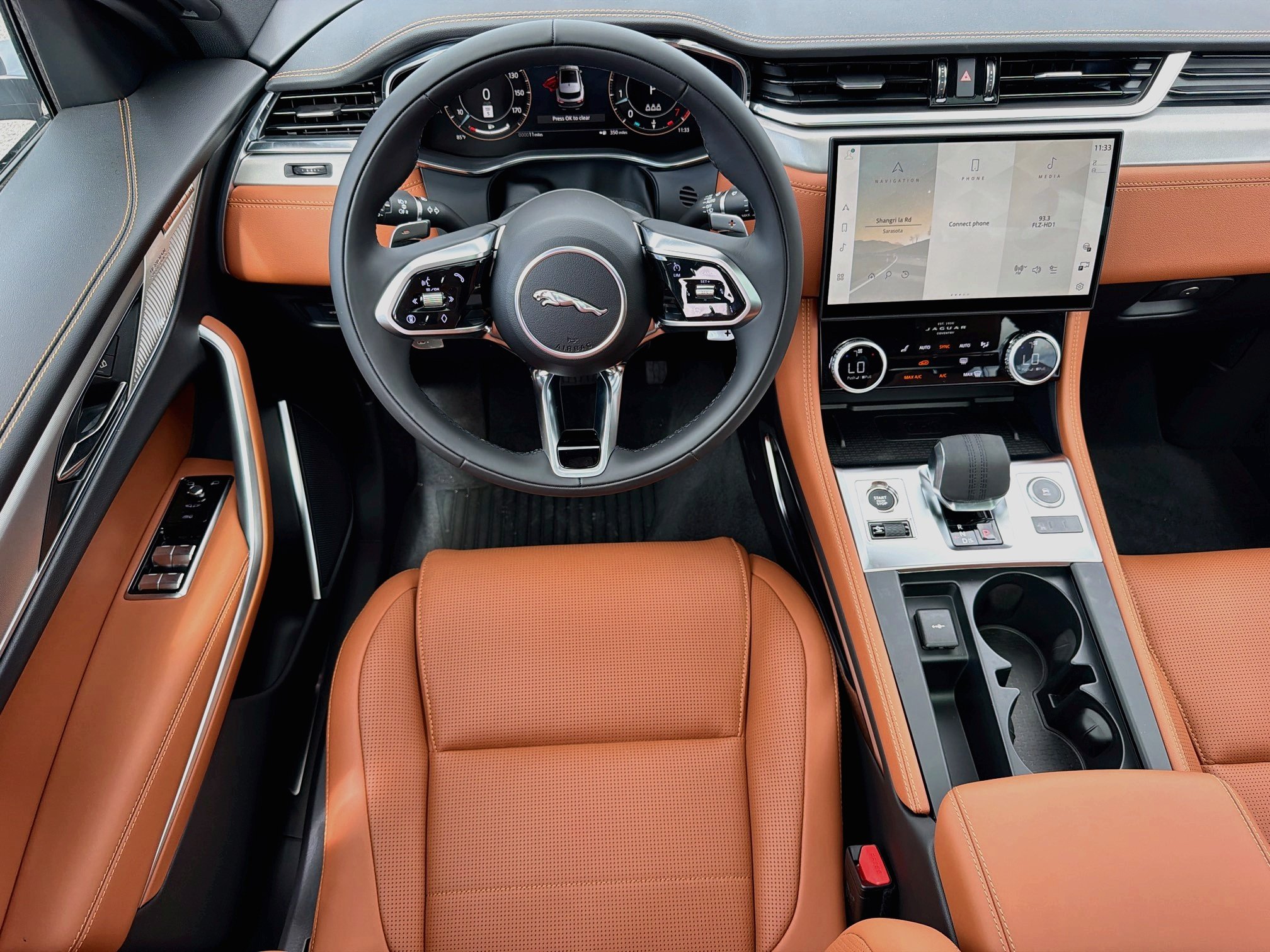 New 2026 Jaguar F-PACE R-Dynamic S AWD/4WD image 17