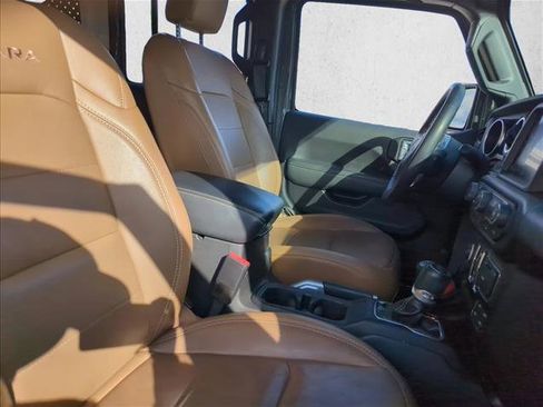 Used 2022 Jeep Wrangler Unlimited Sahara image 20