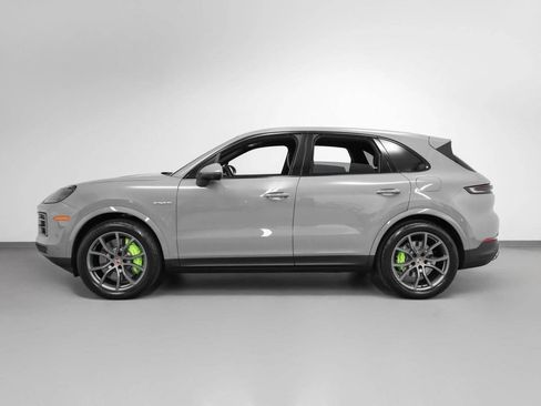 New 2025 Porsche Cayenne E-Hybrid image 85