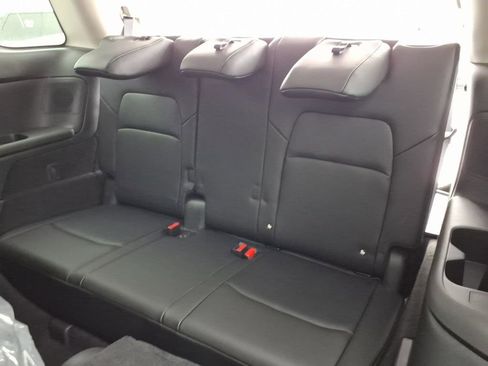 New 2026 Nissan Pathfinder SL image 30