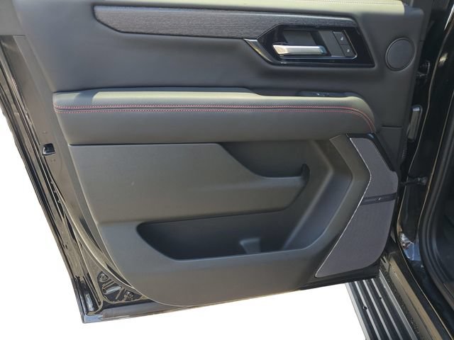 Used 2025 GMC Yukon XL AT4 Ultimate w/ LPO, Floor Liner Package AWD/4WD image 25