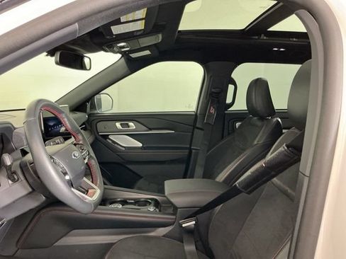 Used 2025 Ford Explorer ST w/ Sun And Sound Package AWD/4WD image 16