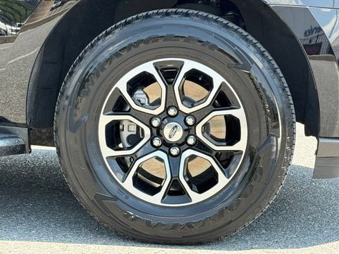 Used 2022 Ford Expedition XLT AWD/4WD image 18