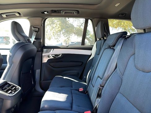 Used 2025 Volvo XC90 B6 Ultra w/ Protection Package Premier image 17