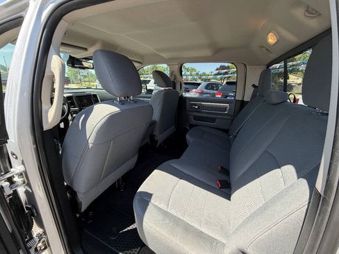 Used 2017 RAM 1500 Classic SLT w/ SLT Plus D←cor Group AWD/4WD image 12