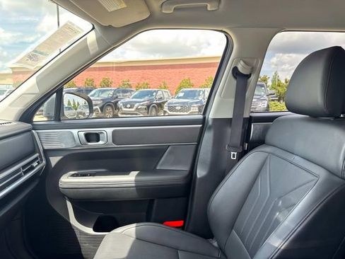Used 2025 Hyundai Santa Fe SEL FWD image 22