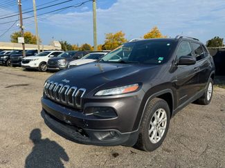 Used 2015 Jeep Cherokee Latitude image 1