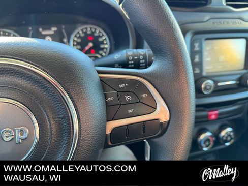 Used 2016 Jeep Renegade Sport w/ Power & Air Group image 17