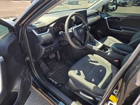 Certified 2020 Toyota RAV4 LE w/ Carpet Mat Package AWD/4WD image 20