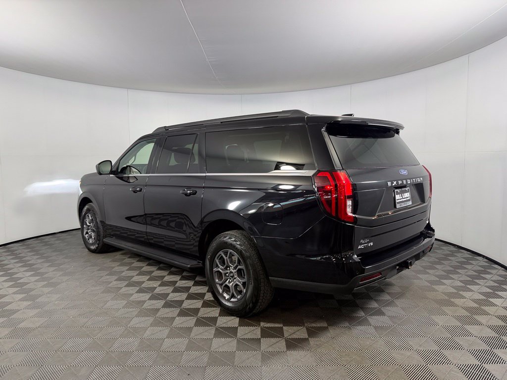 Used 2025 Ford Expedition Max Active AWD/4WD image 9