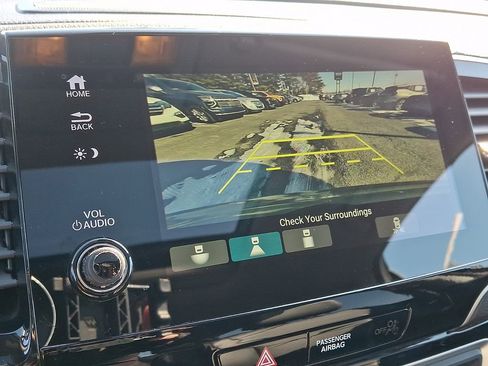 Used 2020 Honda Pilot Touring image 19