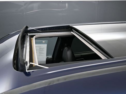 Used 2023 Mitsubishi Outlander SE image 11