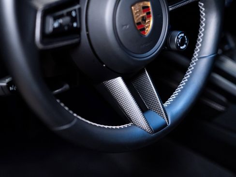 Used 2022 Porsche 911 GT3 image 19