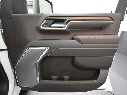 Used 2025 GMC Sierra 3500 Denali image 51