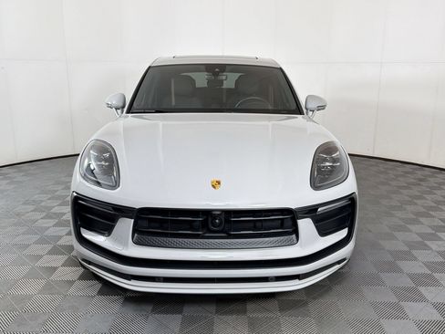Certified 2025 Porsche Macan AWD/4WD image 7