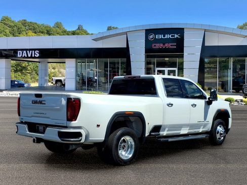 Used 2022 GMC Sierra 3500 Denali w/ Denali Ultimate Package AWD/4WD image 6