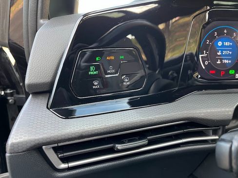 Used 2022 Volkswagen GTI SE w/ SE Leather Package image 11