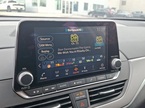 Certified 2025 Nissan Altima 2.5 SR image 16